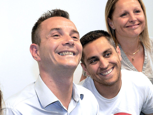 Se celebra primera boda homosexual en Francia