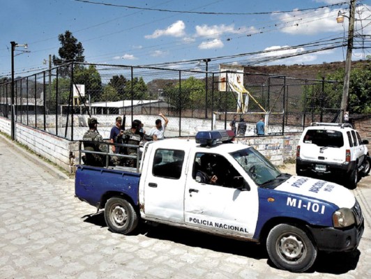 Policía ya tiene pistas de autores de masacre de la aldea Santa Rosa