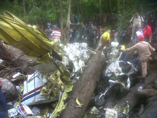 Se estrella avión de carga en región central de Honduras y mueren sus dos tripulantes