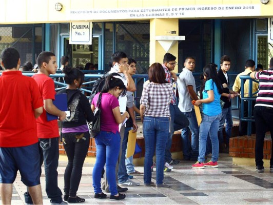 UNAH limitará matrícula en base a promedio