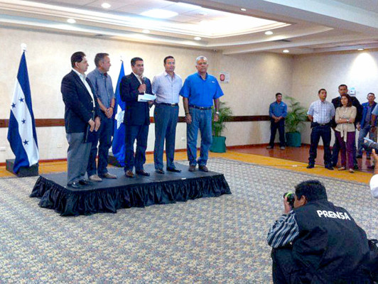 'El triunfo no se negocia con nadie': JOH