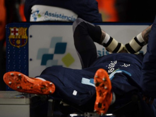 Lesión deja a Víctor Valdés sin Mundial