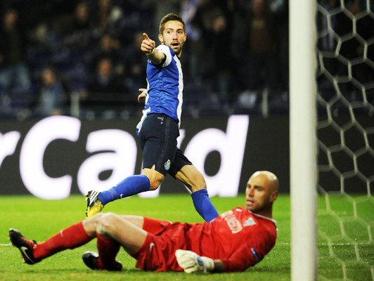 Porto derrota a un defensivo Málaga