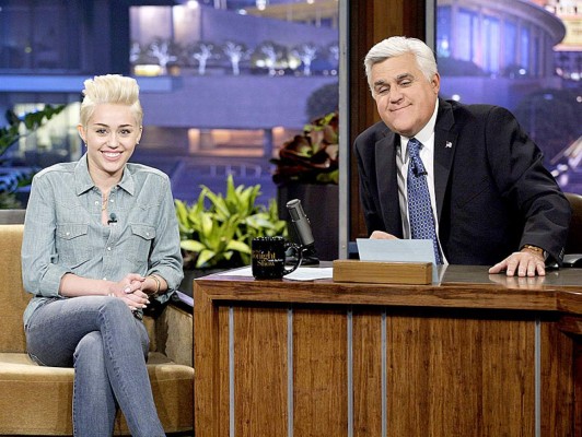 Jay Leno se despide de 'Tonight Show' tras 22 años ' maravillosos'