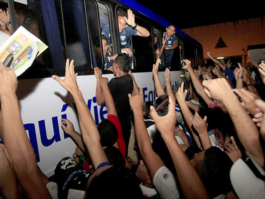 Como héroes reciben a Selección de Honduras