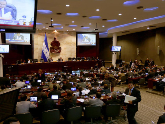 Presupuesto 2012 seguirá vigente próximo año