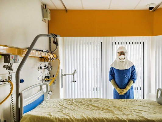 Canadá suspende visas a residentes de países afectados por ébola