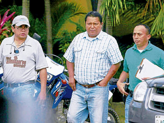 Le caen 30 años a suboficial que mató a fiscal