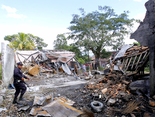 Seis heridos al estallar cohetería