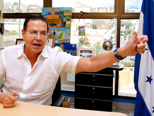 Ricardo Álvarez: Yo sé que Callejas y su familia votarán por mi