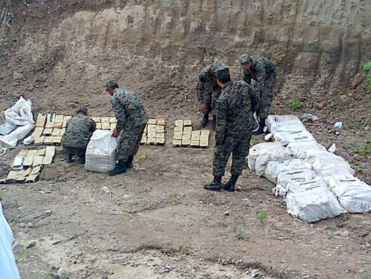 Incineran más de 400 kilos de cocaína