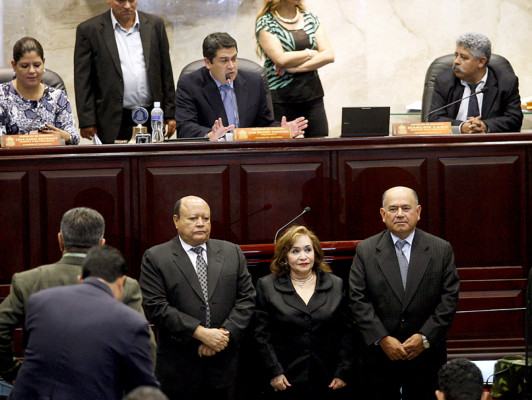 CN juramenta a nuevos magistrados de Sala Constitucional