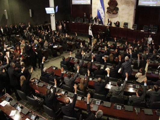 CN conoce proyectos para revisar 'paquetazo”