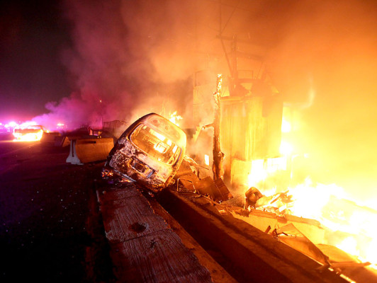 México: Al menos 20 muertos al explotar camión de gas