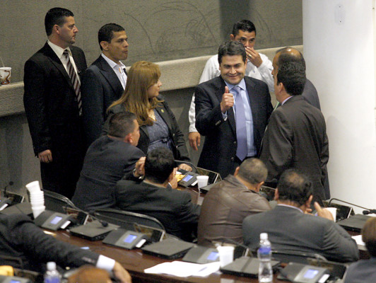 CN juramenta a nuevos magistrados de Sala Constitucional