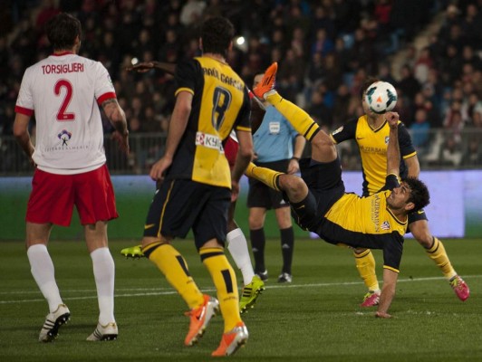 Atlético de Madrid se derrumba y cede liderato al Real Madrid