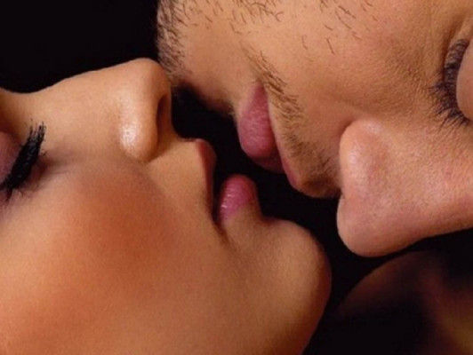 ¿Por qué nos besamos?