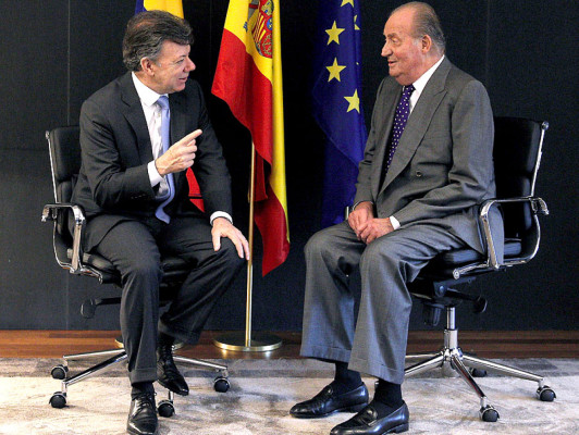 Rey de España bromea sobre su estado de salud