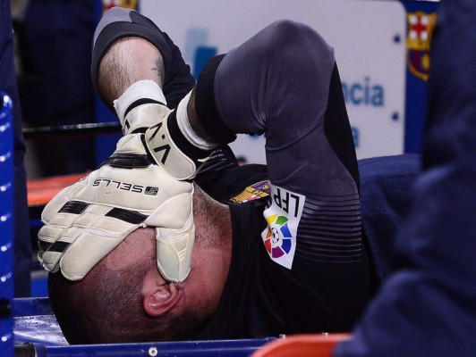 Lesión deja a Víctor Valdés sin Mundial