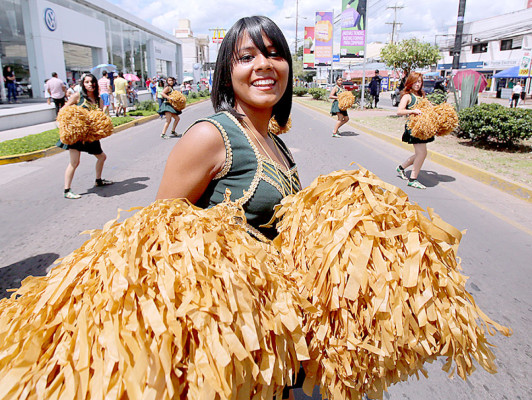 Alegría, belleza y y ritmo para la capital