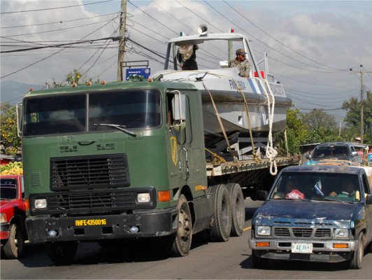Honduras envía lanchas rápidas a golfo de Fonseca