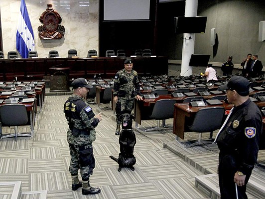 Libre provoca disturbios en los bajos del CN