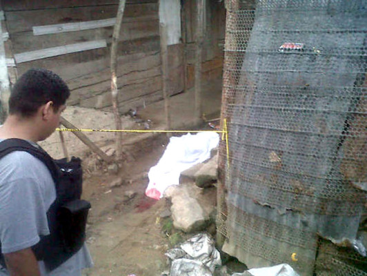 Encapuchados acribillan a tres jóvenes a San Pedro Sula