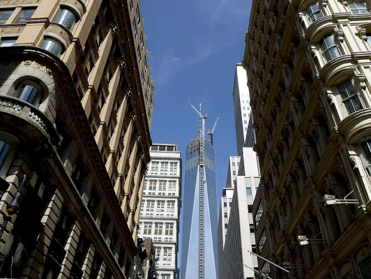 Colocan la última pieza del nuevo World Trade Center