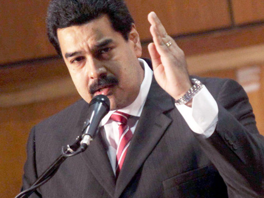 Maduro llama 'impertinente' a canciller español