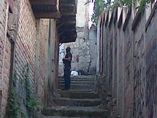 Acribillan a cuatro jóvenes en la Policarpo Paz García