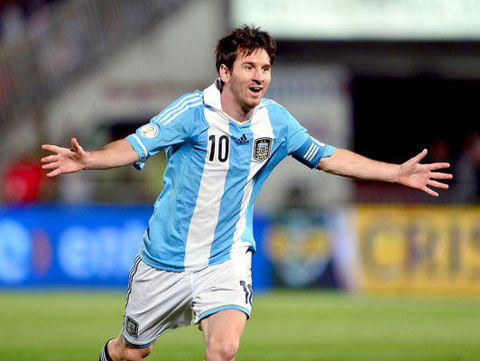 Messi, Maradona y Pelé encabezan el mejor 11 de la historia