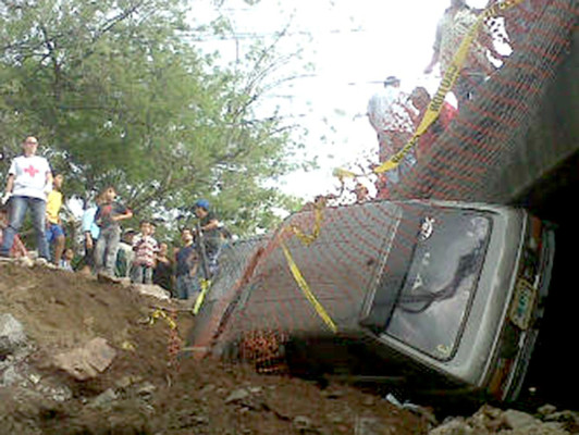 Se accidenta el periodista Emmanuel Tercero
