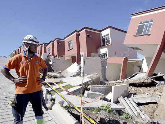 Demanda civil masiva contra constructora de Ciudad del Ángel