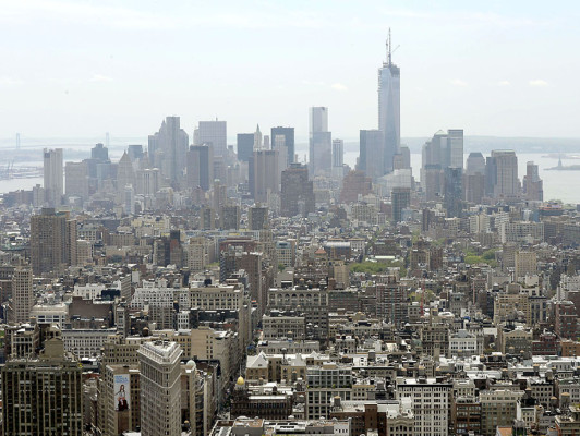 Colocan la última pieza del nuevo World Trade Center