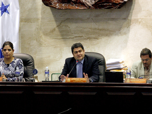 CN juramenta a nuevos magistrados de Sala Constitucional