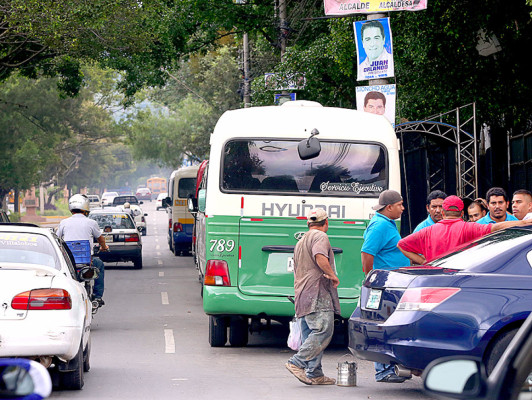 Paro de 'rapiditos' por rapto de conductor