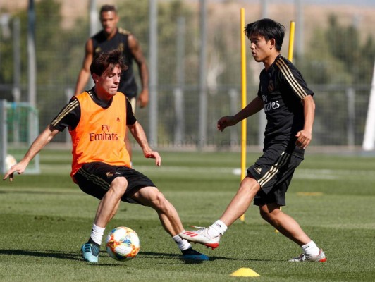 FOTOS: James Rodríguez sorprende al aparecer en el entrenamiento del Real Madrid