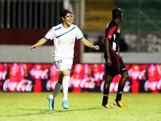 Olimpia vence con polémica al Choloma