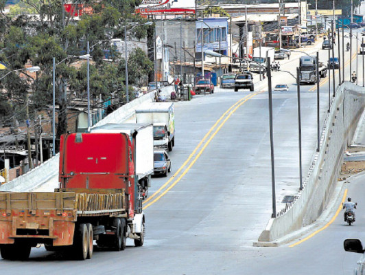 A punto de concluirse paso a desnivel de El Carrizal