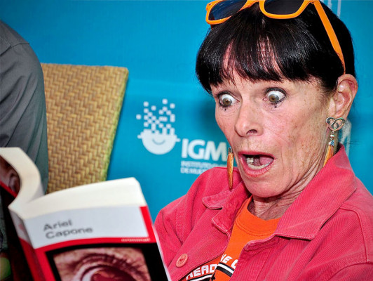 La hija de Chaplin dice que Hollywood sólo piensa en 'poner traseros' en cines