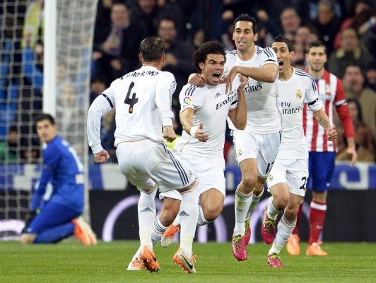 Real Madrid borra al Atlético de Madrid y acaricia la final