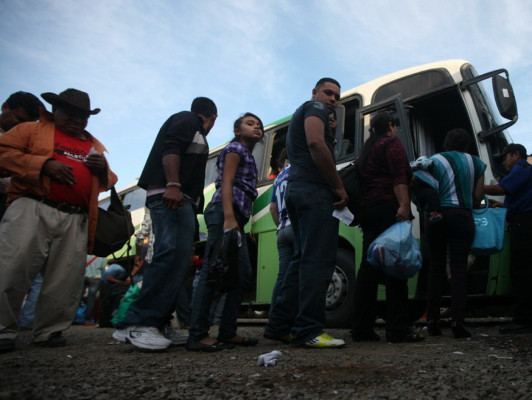 Éxodo de viajeros en la capital de Honduras