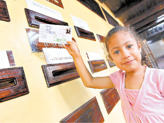 Honduras: Niños capitalinos envían cartas a Santa Claus