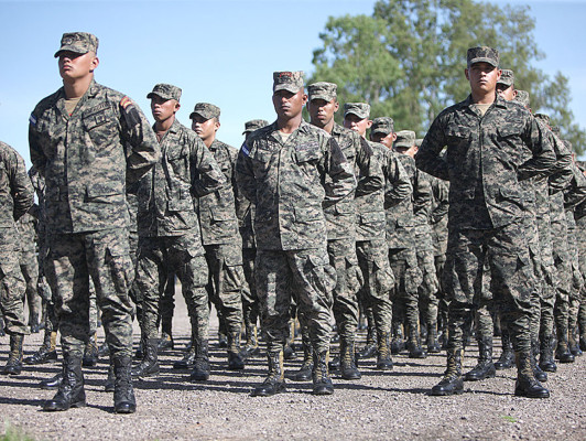 Honduras: Selecto grupo de soldados ya se entrena como policías