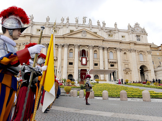 Descargan pornografía desde el Vaticano