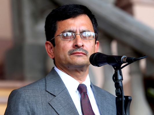 Renuncia viceministro de Industria y Comercio