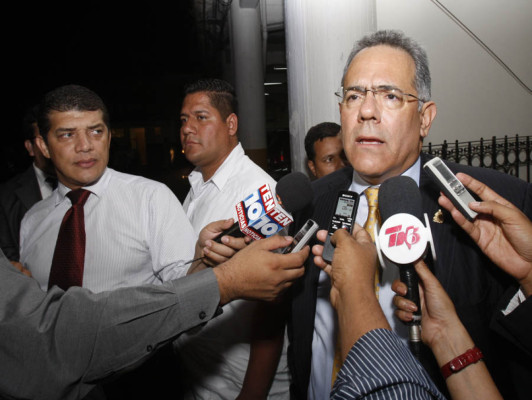 Álvarez acusa a 'Los Cachiros' por amenazas a JOH