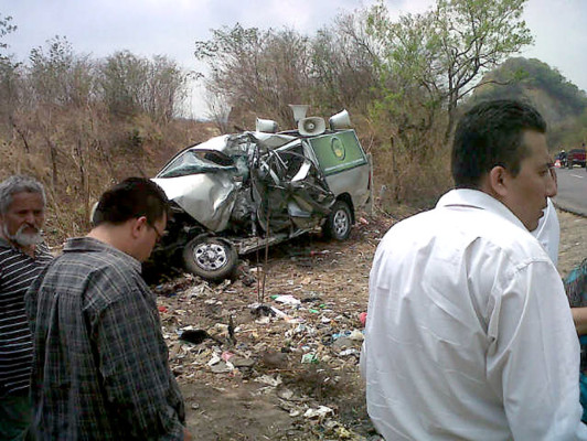 Dos muertos y tres heridos en aparatoso accidente en Sabanagrande