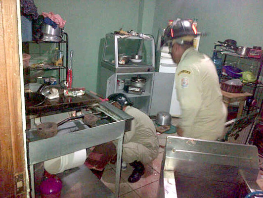 Mujer sufre quemaduras severas al explotar chimbo de gas