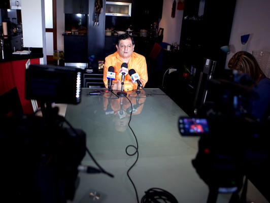 Globovisión despide presentador por dar amplio espacio a Capriles